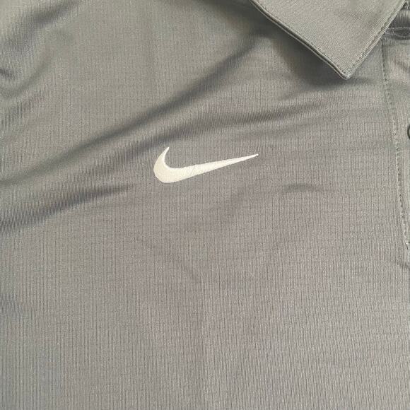 Nike RUN Women’s Polo Shirt Size XXLarge Gray NWT - Picture 4 of 11